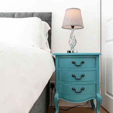 Chic 3 Bedroom With Balcony & Free Parking Appartement