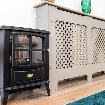 Chic 3 Bedroom With Balcony & Free Parking Appartement Leeds (West Yorkshire)